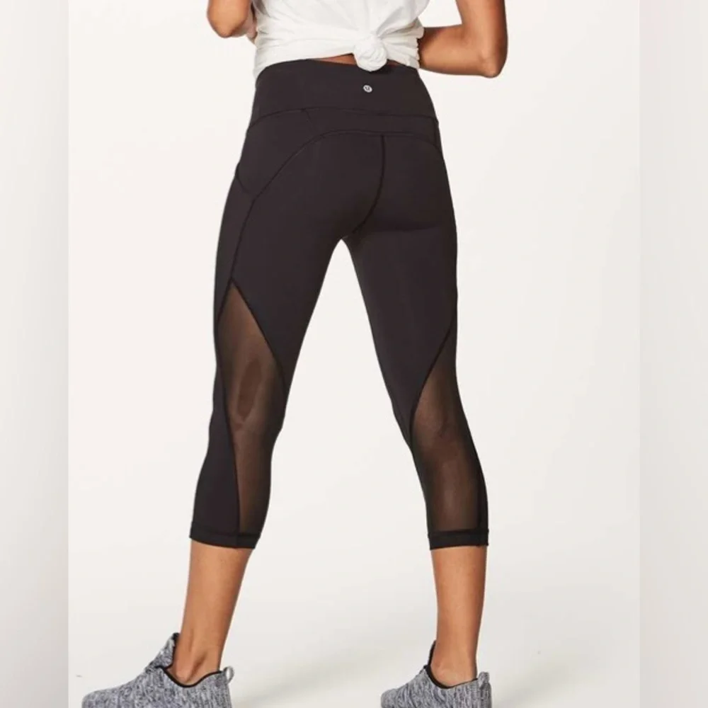 Lululemon Sweat Your Heart Out Black Crop Leggings Size 2